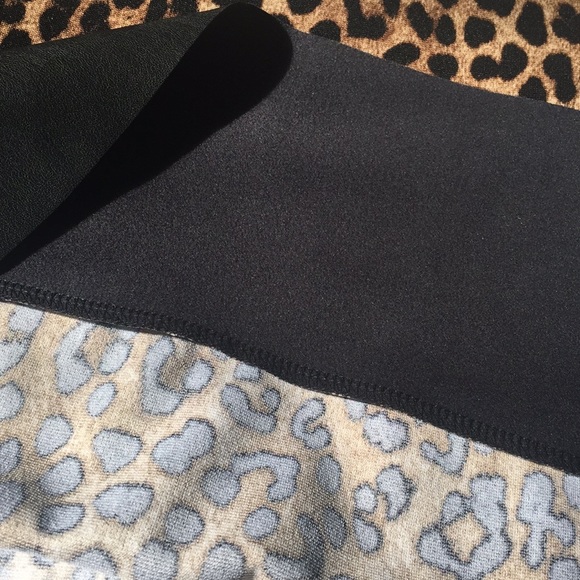 NWT Leopard Print Skirt Faux Vegan Leather Accent - Picture 5 of 7
